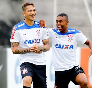 Timão celebra volta de Guerrero, mas não deve pedir dispensa de seleção