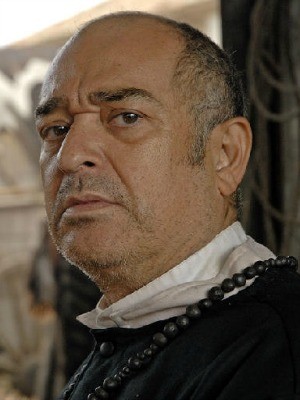 Zé Adão Barbosa como Padre Lara na minissérie &#39;O Tempo e O Vento&#39; ( - 300padre_lara