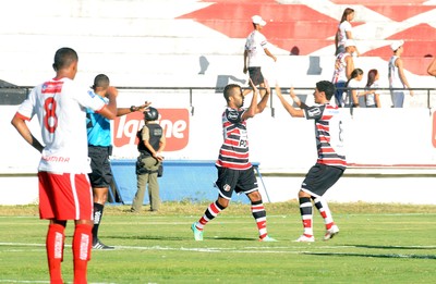 Santa Cruz x Salgueiro (Foto: Aldo Carneiro / Pernambuco Press)