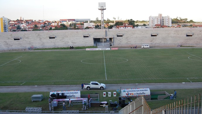 Estádio Amigão, Campina Grande (Foto: Silas Batista / GloboEsporte.com)