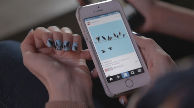 Aplicativo usa fotos do Instagram para criar adesivos para unhas (Foto: Divulgação/NailSnaps)