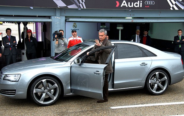 José Mourinho carro evento Audi (Foto: Getty Images)
