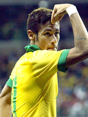 Neymar gol Brasil Chile Mineirão (Foto: EFE)