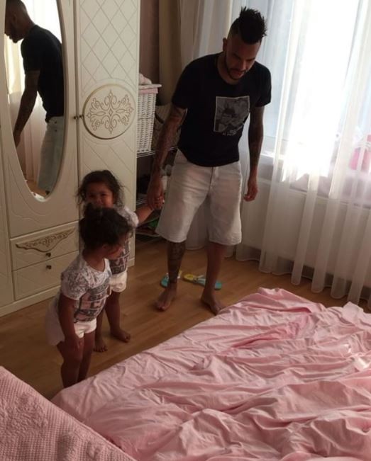 Dentinho e filhos (Foto: Instagram / Reprodução)