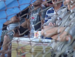 Cruzeiro de Itaporanga, venda de bebida alcoólica no Estádio Zezão (Foto: Silas Batista / Globoesporte.com/pb)