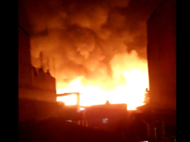 Incêndio atinge favela na Casa Verde, Zona Norte de São Paulo (Foto: Michelle Juliana Romão/Arquivo pessoal)
