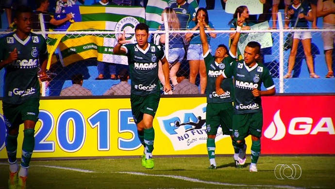 Felipe Menezes, meia do Goiás (Foto: Reprodução/TV Anhanguera)
