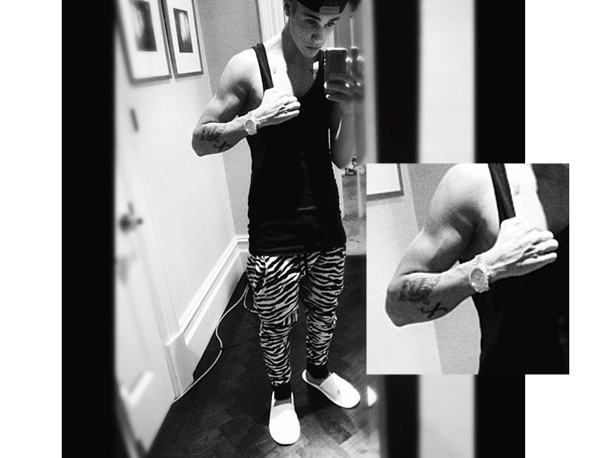 Justin Bieber calça onça (Foto: Reprodução / Instagram)