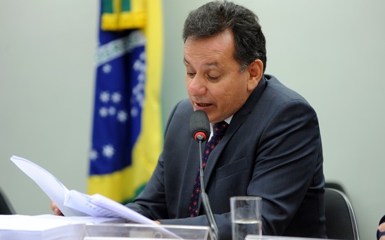 O deputado Nilson Leitão (PSDB-MT), durante reunião da CPI da Funai na Câmara (Foto: Billy Boss - Câmara dos Deputados)