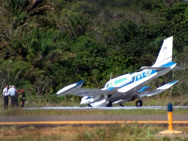 [Brasil] Avião faz pouso forçado no aeroporto de Salvador Pouso_forcado