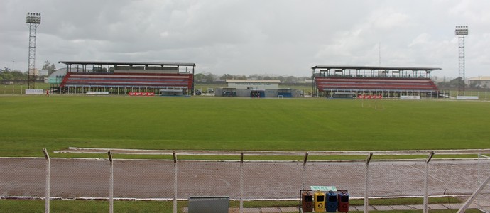 Estádio Portal da Amazônia em vilhena, RO (Foto: Larissa Vieira)
