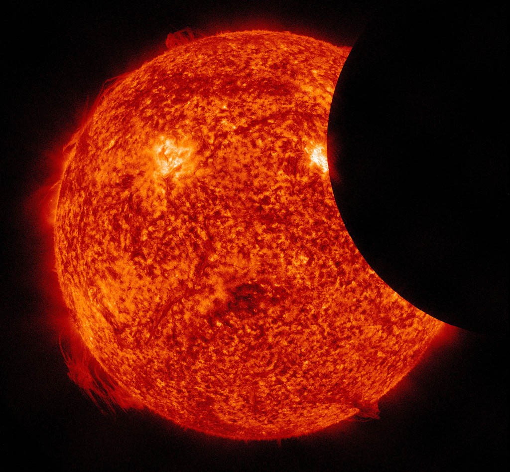 O Sol é o único objeto no universo que contraria as leis da termodinâmica  (Foto: wikimedia commons)