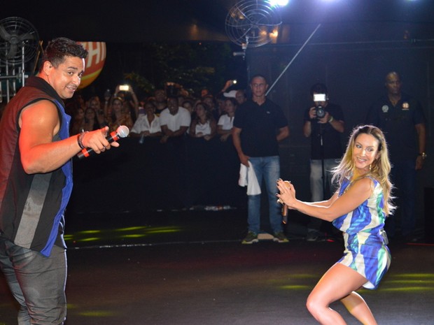Claudia Leitte e Xanddy em show em Salvador, na Bahia (Foto: Felipe Souto Maior/ Ag. News)