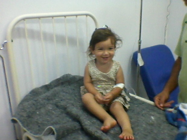 Menina ficou sob observação em hospital, mas passa bem (Foto: Dalvana Ferreira / Arquivo Pessoal)