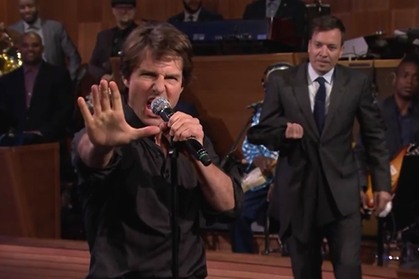 Tom Cruise e Jimmy Fallon se enfrentam em batalha de "Lip Sync" (Foto: Reprodução Youtube)