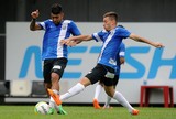 Provável titular contra Oeste, Lucas Lima treina jogadas com Gabigol Provável titular contra Oeste, Lucas Lima treina jogadas com Gabigol