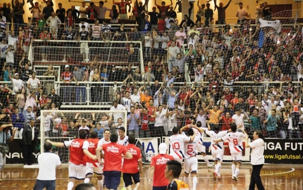 Joinville elimina o Carlos Barbosa e vai à final da Liga Futsal (Foto: Manolo Quiróz/Divulgação)