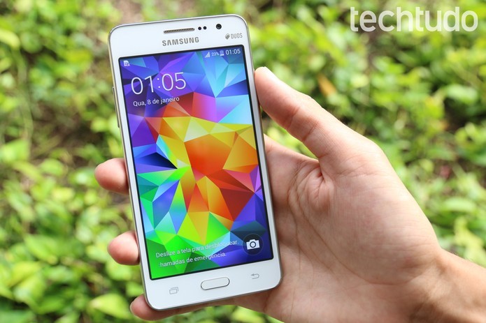 Smartphone Samsung Galaxy Gran Prime vem com Android 4.4 KitKat (Foto: Lucas Mendes/TechTudo)