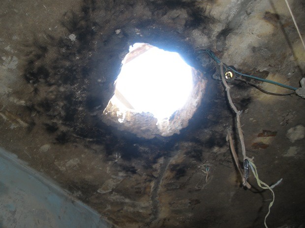 Túnel dava acesso a um cemitério vizinho à penitenciária. (Foto: Divulgação/Polícia Civil)
