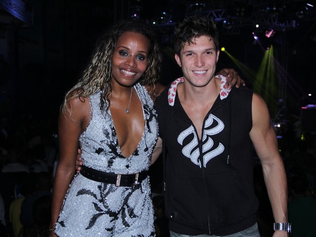 Roberta Rodrigues e Gabriel Mandergan em festa na Zona Sul do Rio (Foto: Rodrigo dos Anjos/ Ag. News)