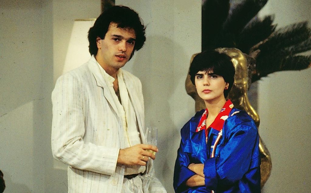 Chamada de Elenco de A Gata Comeu no Viva YouTube