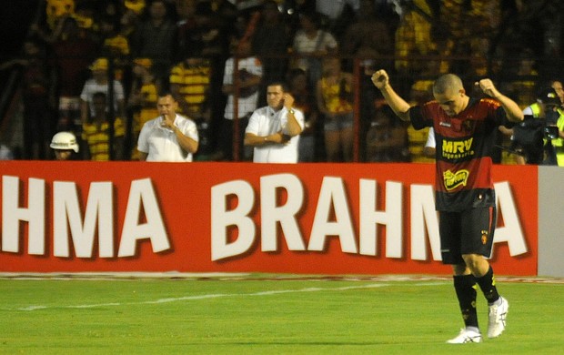 Felipe Azevedo - Sport (Foto: Aldo Carneiro / Pernambuco Press)