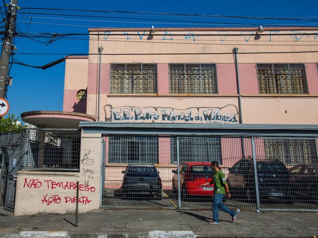 Fachada da Escola Estadual Padre Manoel da Nóbrega, na Freguesia do Ó, Zona Norte de São Paulo (Foto: Victor Moriyama/G1)