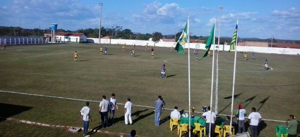 Picos e Piauí na decisão do Sub-19 (Foto: Francisco Filho/ TV Antares)