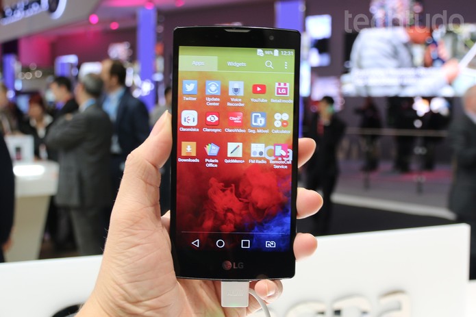 LG Prime Plus (Foto: Isadora Díaz/TechTudo) LG Prime Plus (Foto: Isadora Díaz/TechTudo)