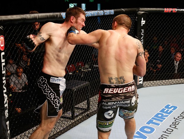 Nick Penner e Cody Donavan no UFC (Foto: Getty Images)
