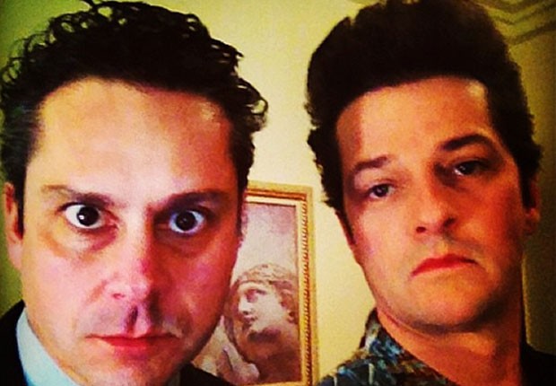 Alexandre Nero mostra bastidores de filmagens de 'Super Crô' ao lado de Marcelo Serrado (Foto: Reprodução/Instagram) Alexandre Nero mostra bastidores de filmagens de 'Super Crô' ao lado de Marcelo Serrado (Foto: Reprodução/Instagram)