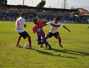 BAR X FLA - Camp.PI (Foto: Renan Morais/GLOBOESPORTE.COM)