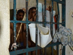 Detentos sofrem com a superlotação em Joaquim Gomes (Foto: Divulgação/ PC) Detentos sofrem com a superlotação em Joaquim Gomes (Foto: Divulgação/ PC)