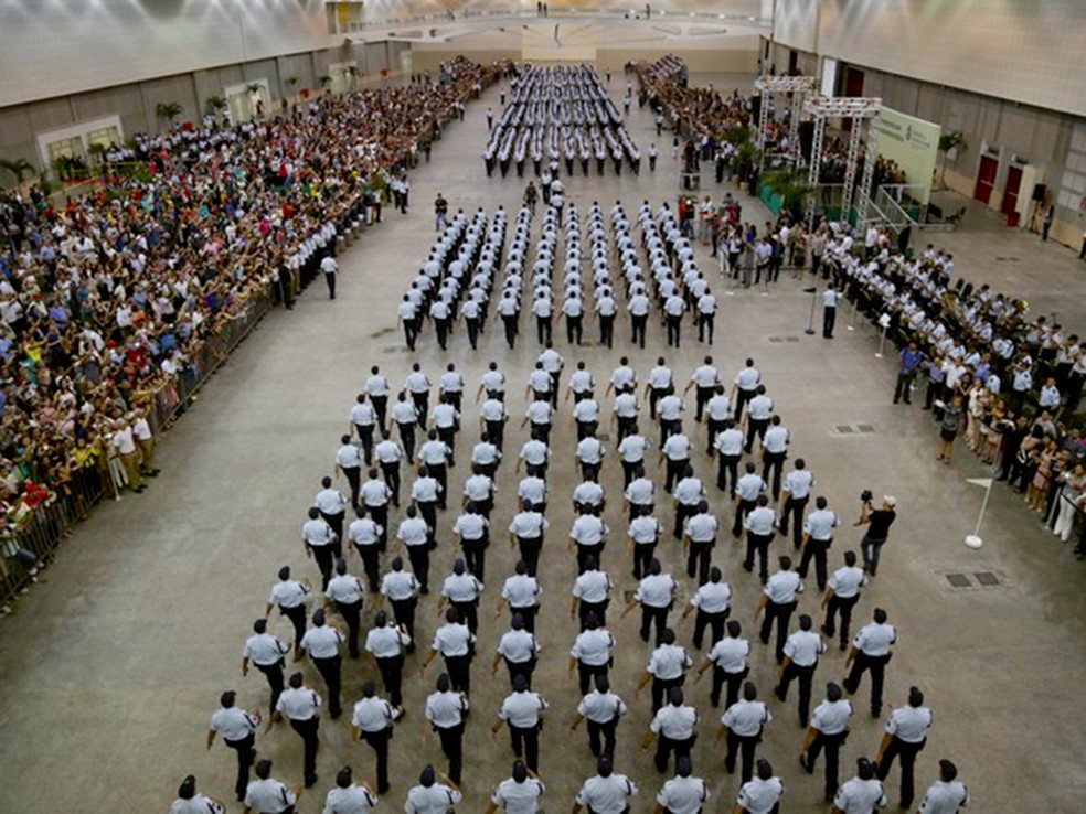 Promoções serão dadas para 573 PMs e 52 bombeiros militares do Ceará (Foto: Governo do Estado/Divulgação)