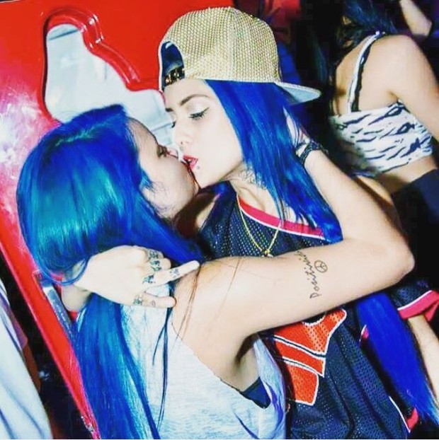 Tati zaqui beija affair (Foto: Instagram / Reprodução)