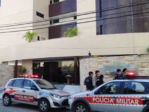 Comerciante morre após sofrer choque elétrico em João Pessoa (Foto: Walter Paparazzo/G1)