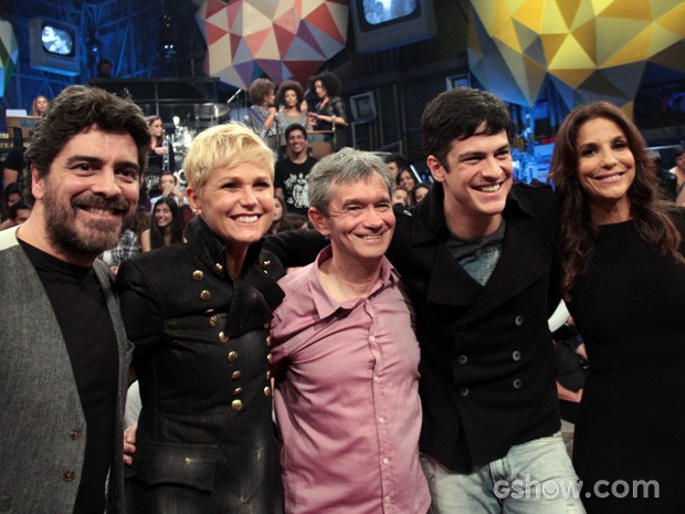 Serginho recebe Xuxa, Junno, Ivete e Mateus Solano no Altas Horas (Foto: TV Globo/Altas Horas)