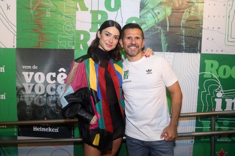 Thaila Ayala e Mauricio Giamellaro, presidente do Grupo Heineken no Brasil 