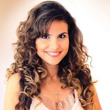 Aline Barros