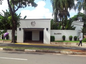 Casa Noturna Dandy é uma das mais famosas de Piracicaba e está fechada no final de semana (Foto: Luiz Felipe Leite/G1)