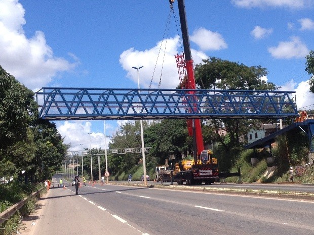 G1 Trecho Da Br 153 é Interditado Para Instalação De Passarela Em Goiânia Notícias Em 3255