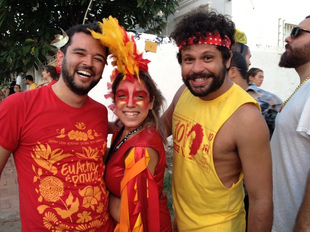 Amigos não perdem nenhuma festa ou desfile do Eu Acho É Pouco (Foto: Lorena Andrade / G1)