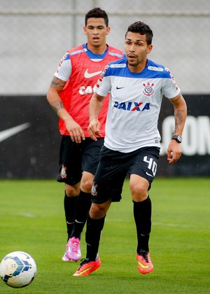 Petros vê América como obrigação e diz: 