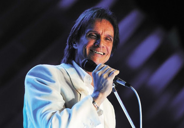 Roberto Carlos quer emplacar, novamente, uma música no horário nobre da Globo (Foto: Rede Globo)
