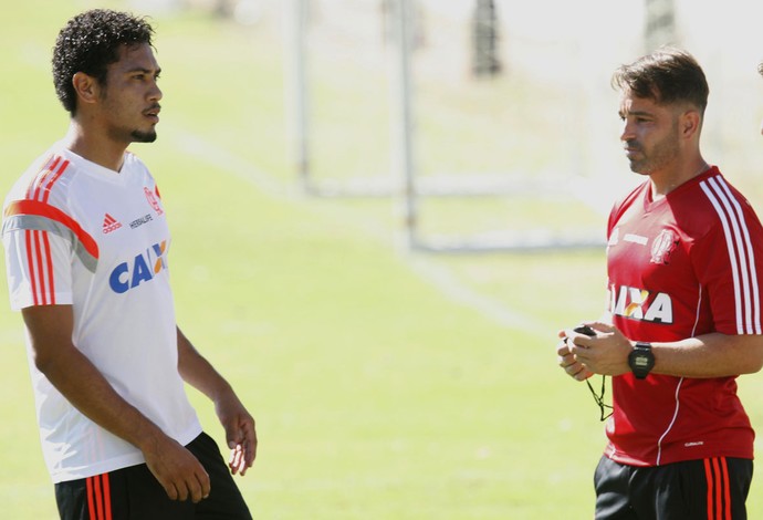Hernane treino Flamengo (Foto: Gilvan de Souza/Fla Imagem)