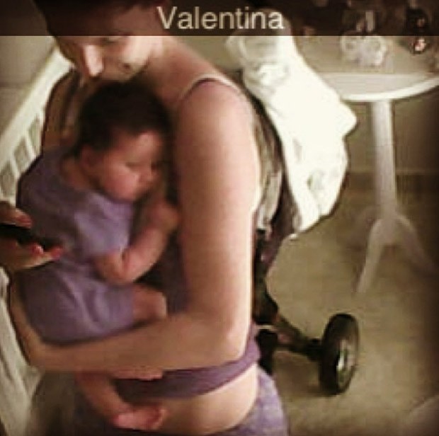 Carol Francischini posa com Valentina (Foto: Reprodução/Instagram)