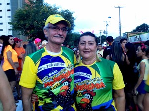 Casal Francisco Nogueira e Caroline Costa destaca o crescimento da festa em Teresina (Foto: Pedro Santiago/G1)