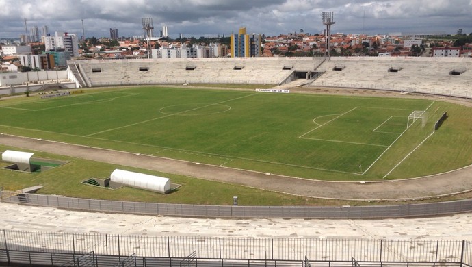 amigão treze e central  (Foto: André Ráguine / GloboEsporte.com) amigão treze e central  (Foto: André Ráguine / GloboEsporte.com)