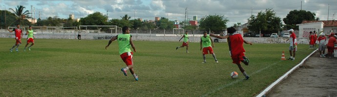 Treino do Auto Esporte, Estádio Mangabeirão (Foto: Amauri Aquino / GloboEsporte.com/pb)