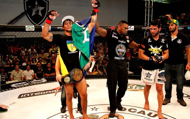 Tiago Trator vence Geraldo Luan Santana no Jungle Fight 59 (Foto: Fernando Azevedo / Jungle Fight)